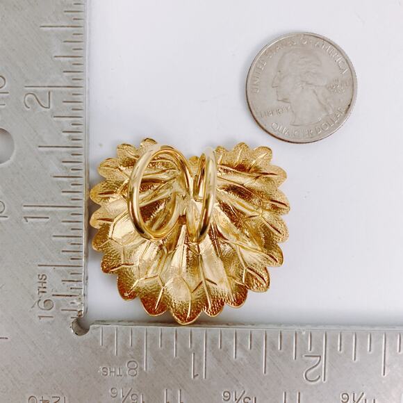 Vintage 1970s Gold Tone Leaf Scarf Slide Retro Botanical Jewelry - Picture 9 of 9